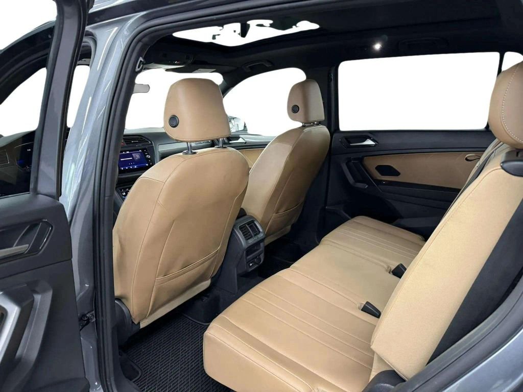 2022 Volkswagen Tiguan SE Sport Utility 4D