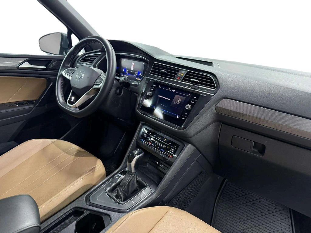 2022 Volkswagen Tiguan SE Sport Utility 4D