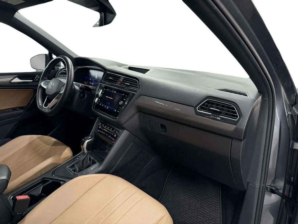 2022 Volkswagen Tiguan SE Sport Utility 4D