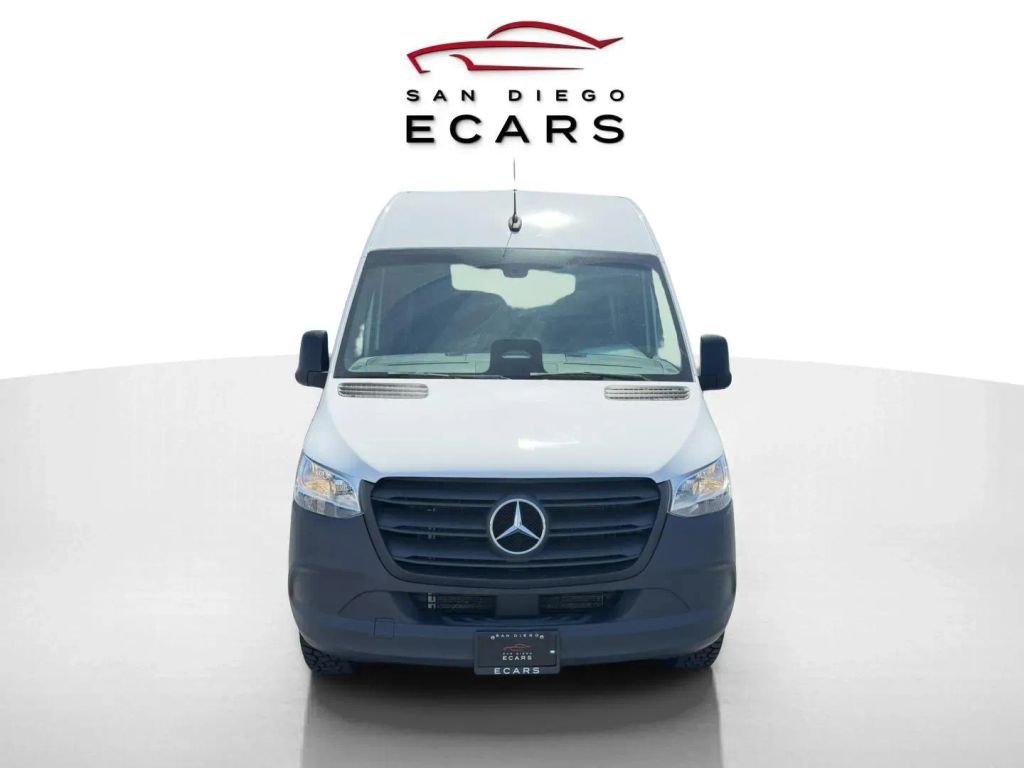 2025 Mercedes-Benz Sprinter 2500 Cargo Standard Roof w/144