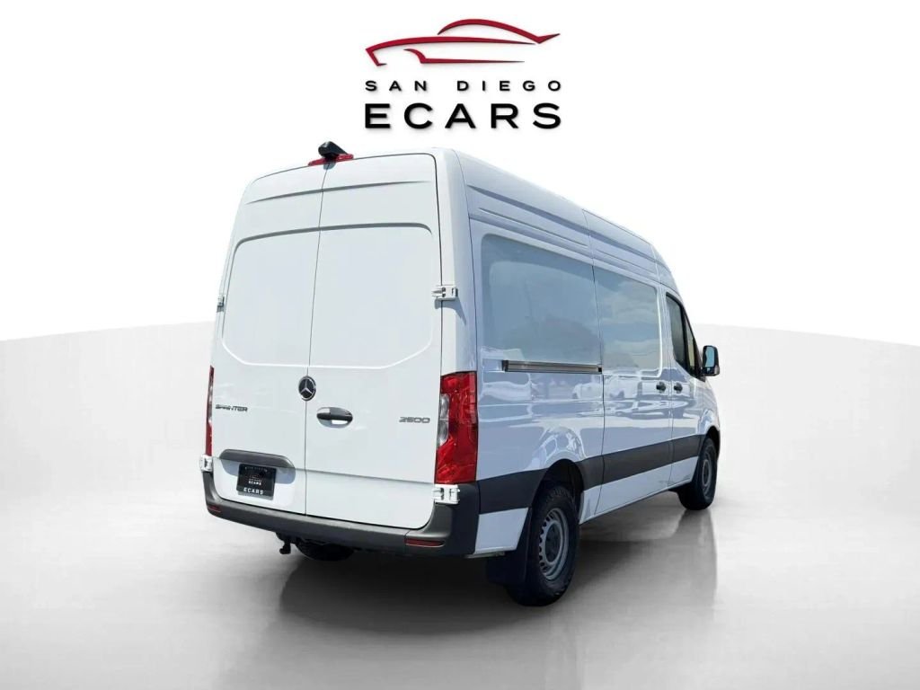 2025 Mercedes-Benz Sprinter 2500 Cargo Standard Roof w/144