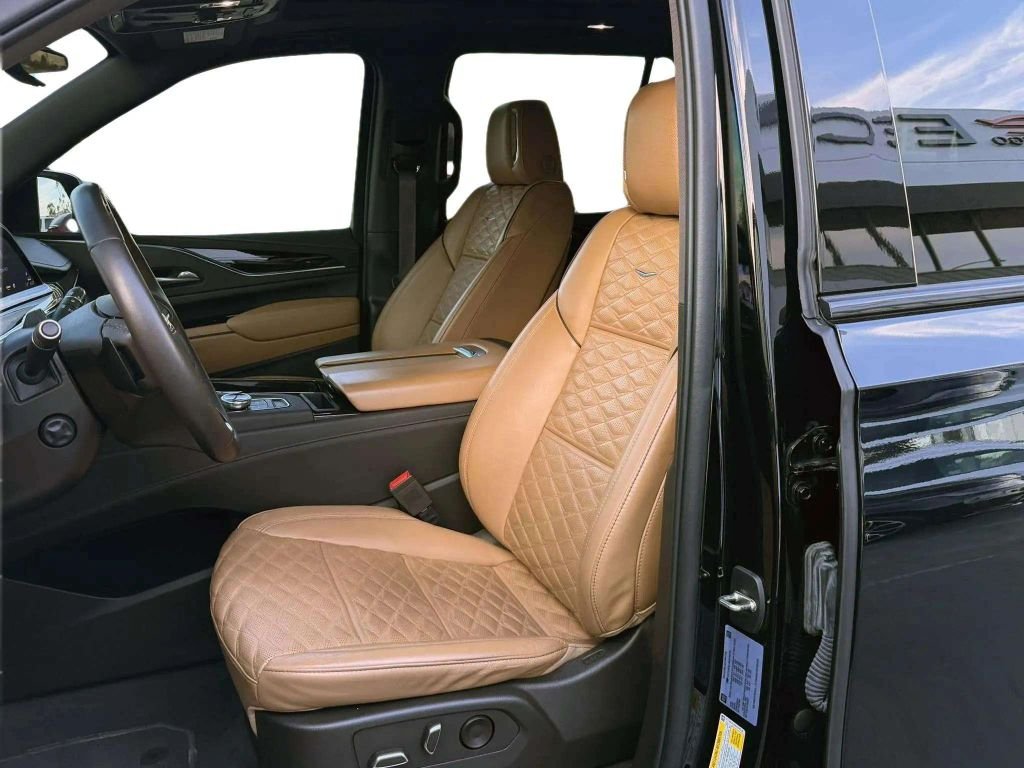 2022 Cadillac Escalade Sport SUV 4D