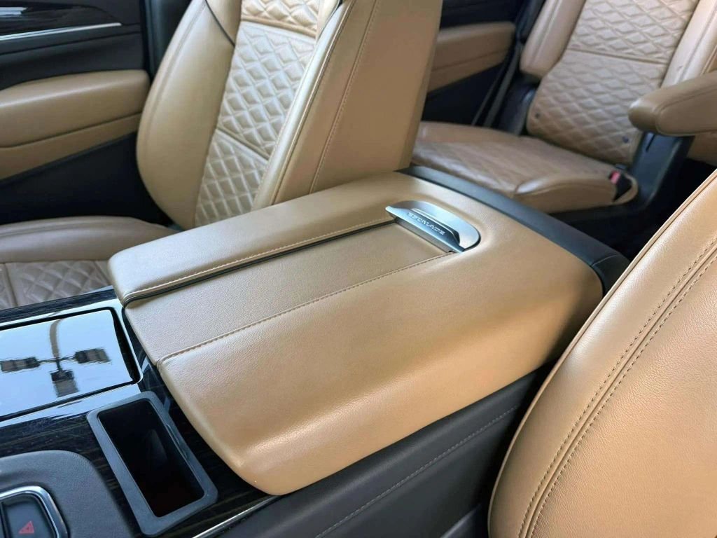 2022 Cadillac Escalade Sport SUV 4D