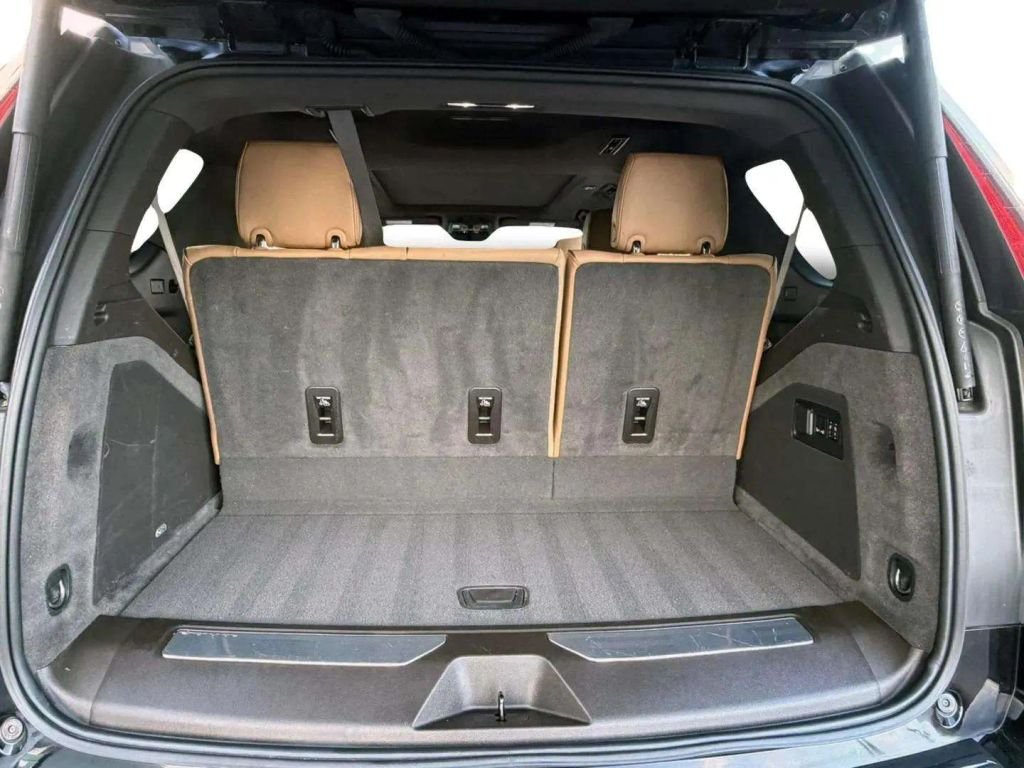 2022 Cadillac Escalade Sport SUV 4D