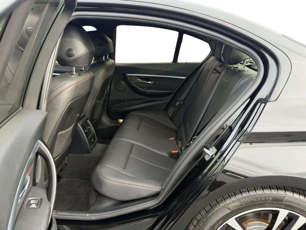 2018 BMW 3 Series 328d Sedan 4D
