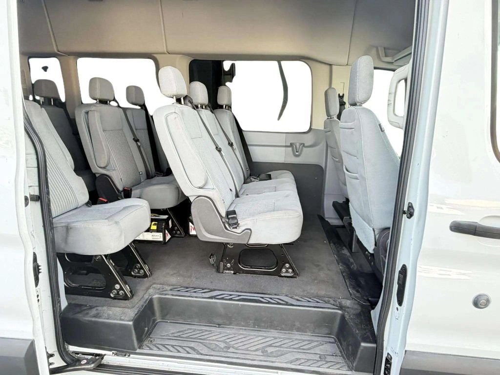 2017 Ford Transit 350 Wagon XLT w/High Roof w/Sliding Side Door Van 3D