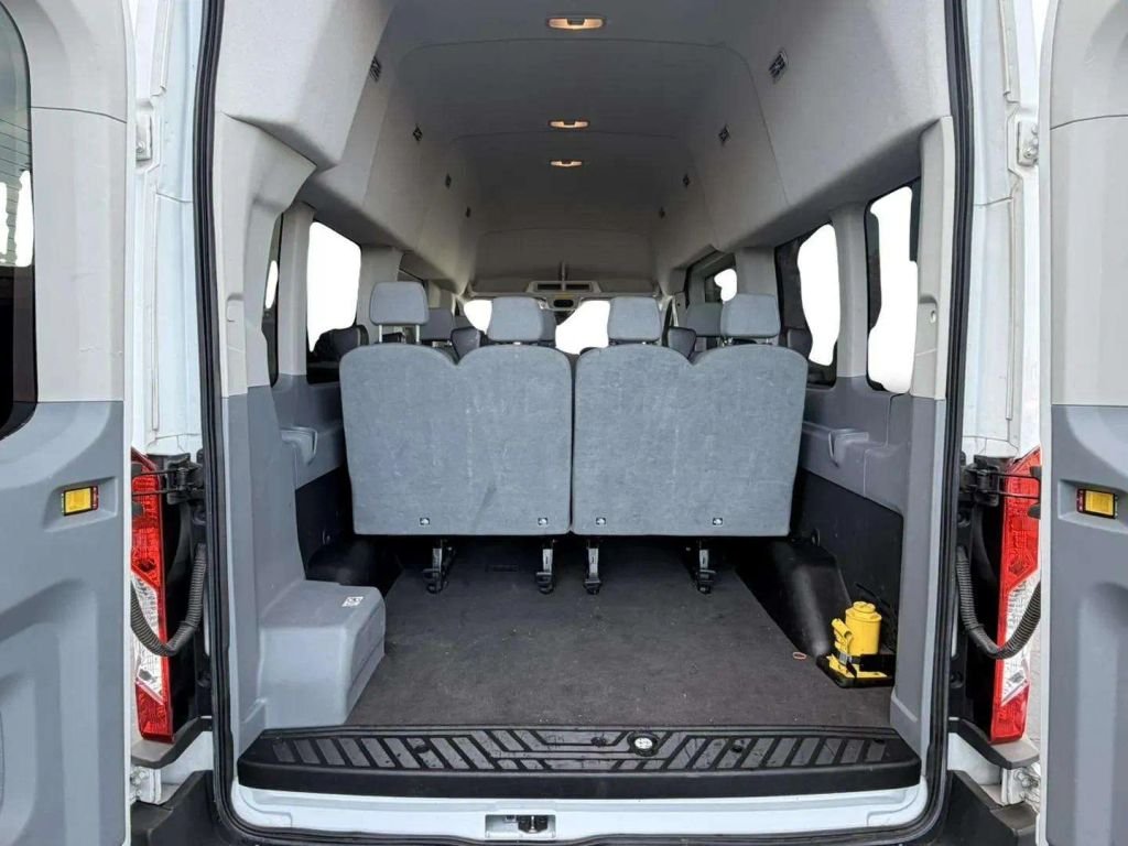 2017 Ford Transit 350 Wagon XLT w/High Roof w/Sliding Side Door Van 3D
