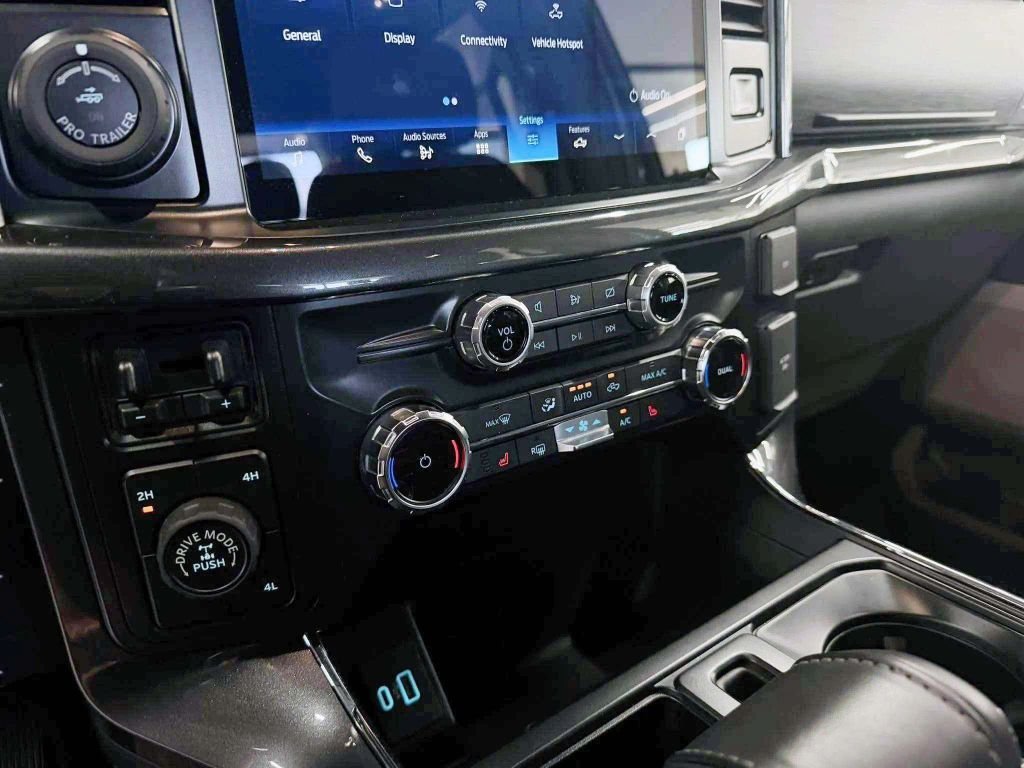 2022 Ford F150 SuperCrew Cab XLT Pickup 4D 5 1/2 ft