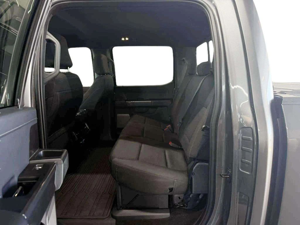 2022 Ford F150 SuperCrew Cab XLT Pickup 4D 5 1/2 ft