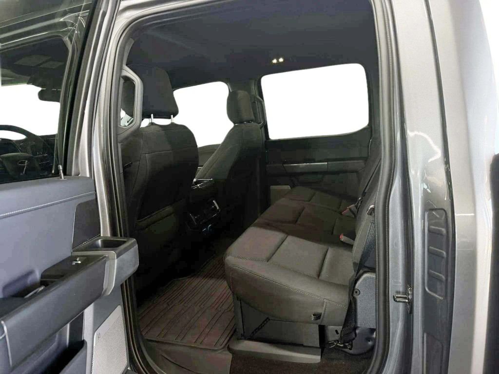 2022 Ford F150 SuperCrew Cab XLT Pickup 4D 5 1/2 ft