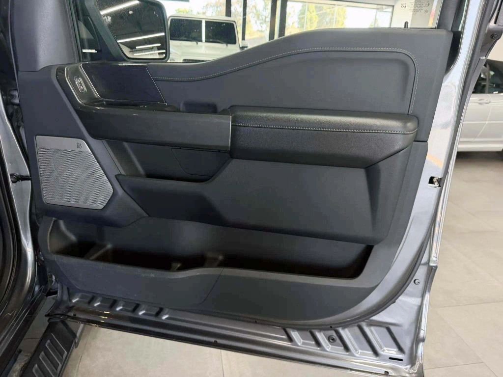 2022 Ford F150 SuperCrew Cab XLT Pickup 4D 5 1/2 ft