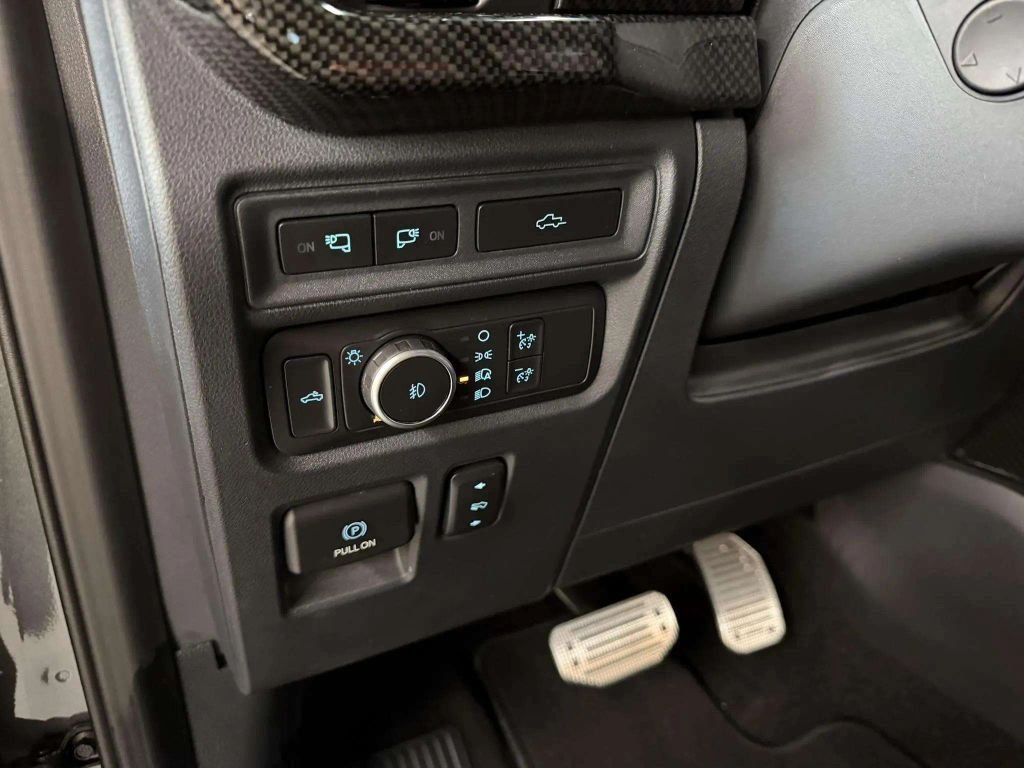 2021 Ford F150 SuperCrew Cab Lariat Pickup 4D 5 1/2 ft