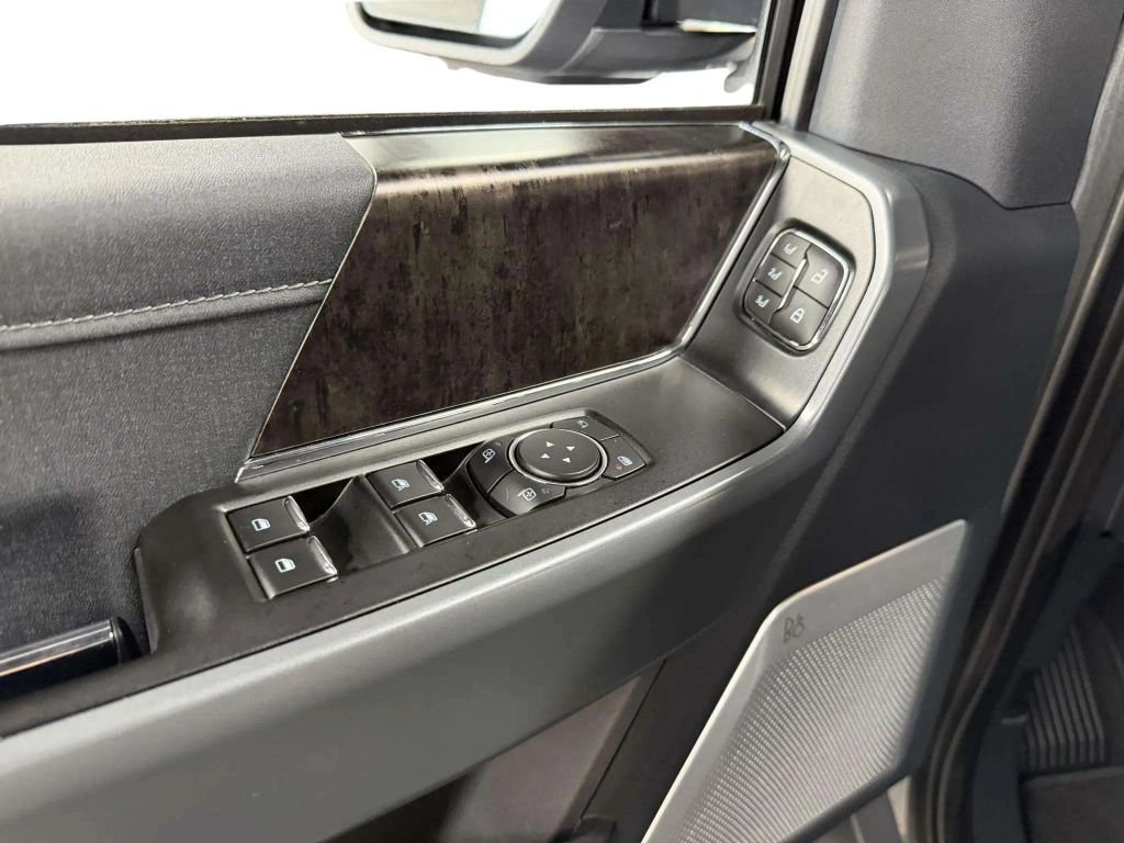 2021 Ford F150 SuperCrew Cab Lariat Pickup 4D 5 1/2 ft