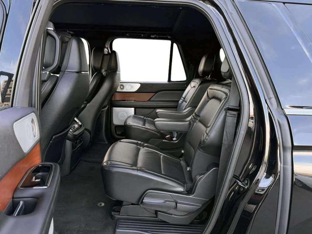 2020 Lincoln Navigator L Reserve Sport Utility 4D