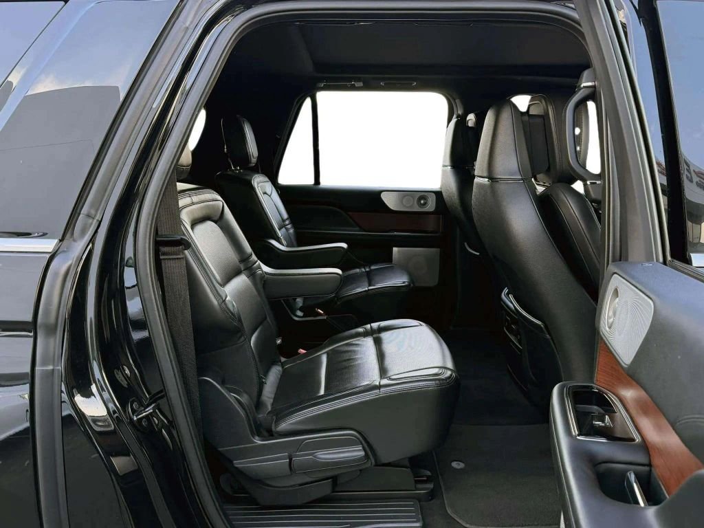 2020 Lincoln Navigator L Reserve Sport Utility 4D