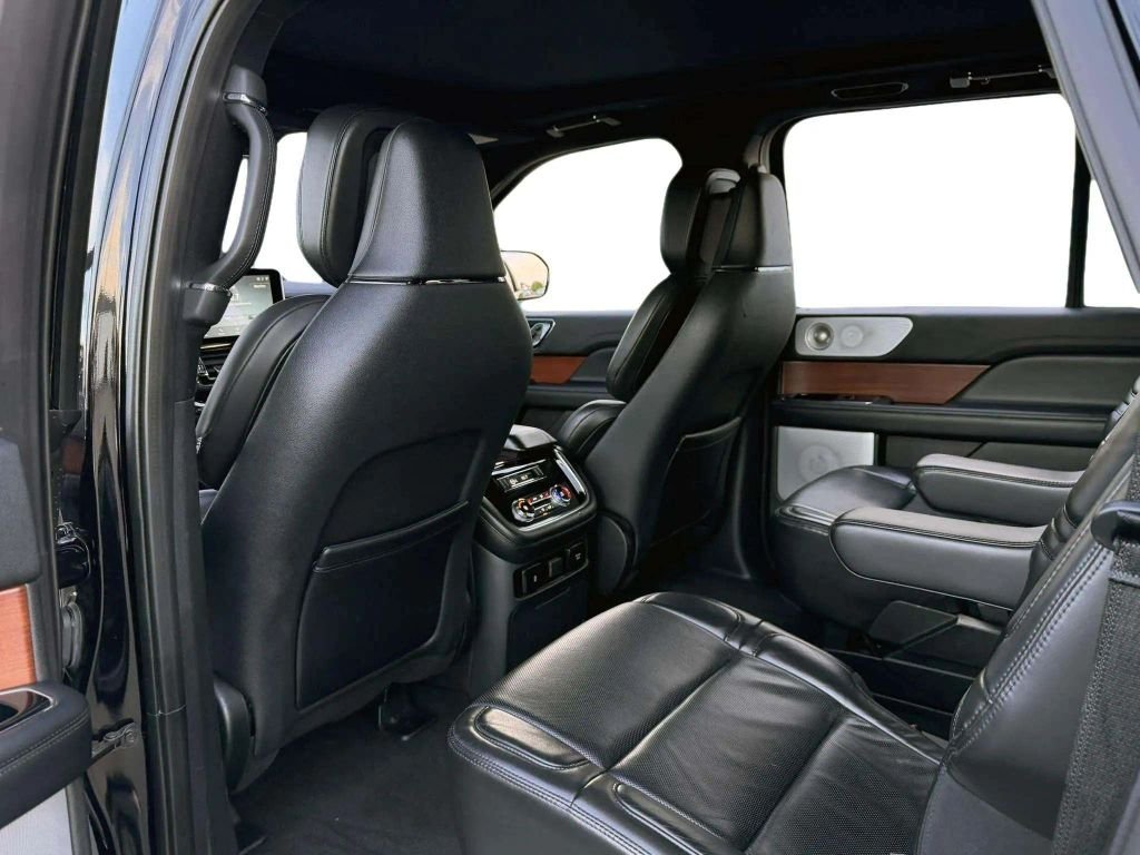 2020 Lincoln Navigator L Reserve Sport Utility 4D