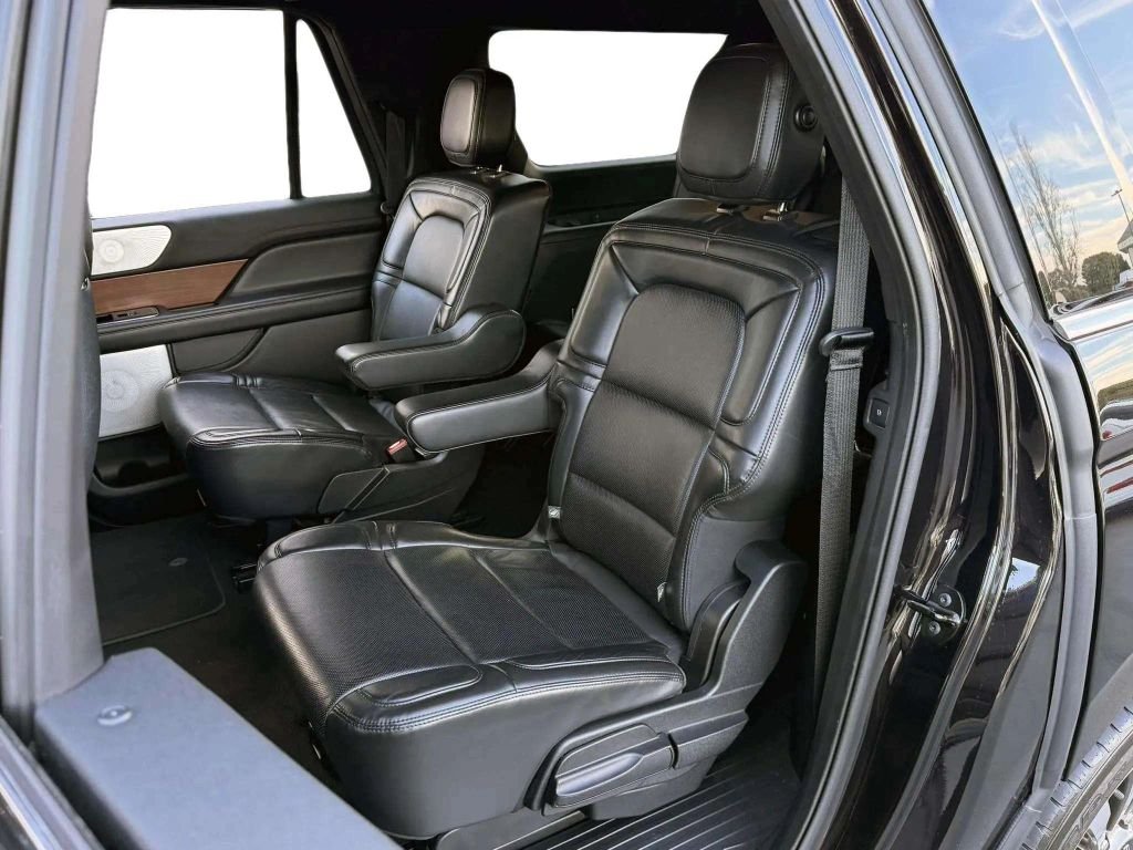 2020 Lincoln Navigator L Reserve Sport Utility 4D