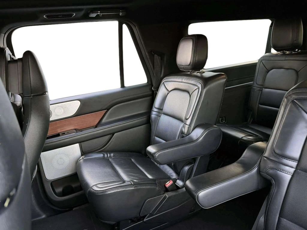 2020 Lincoln Navigator L Reserve Sport Utility 4D
