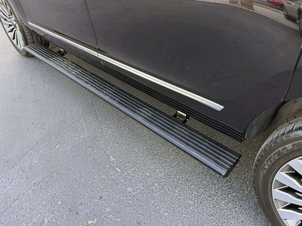 2020 Lincoln Navigator L Reserve Sport Utility 4D