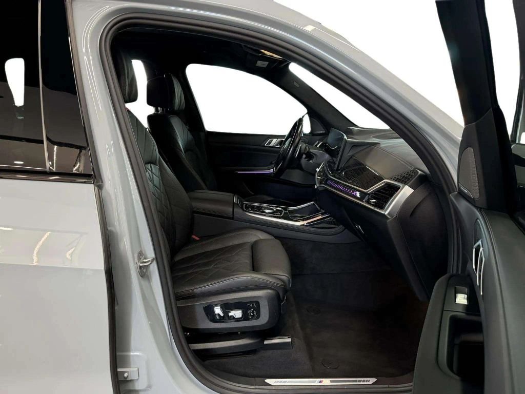2023 BMW X7 xDrive40i Sport Utility 4D
