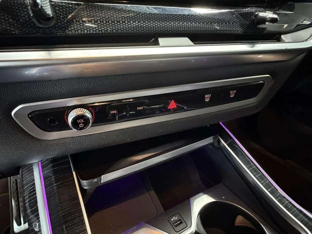 2023 BMW X7 xDrive40i Sport Utility 4D