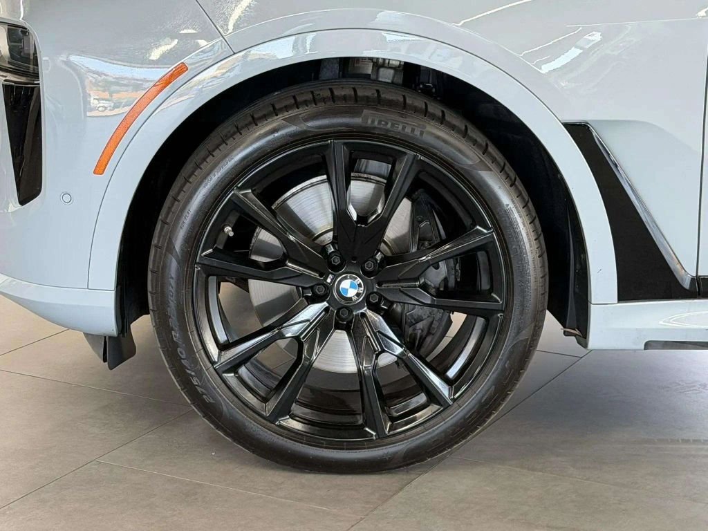 2023 BMW X7 xDrive40i Sport Utility 4D