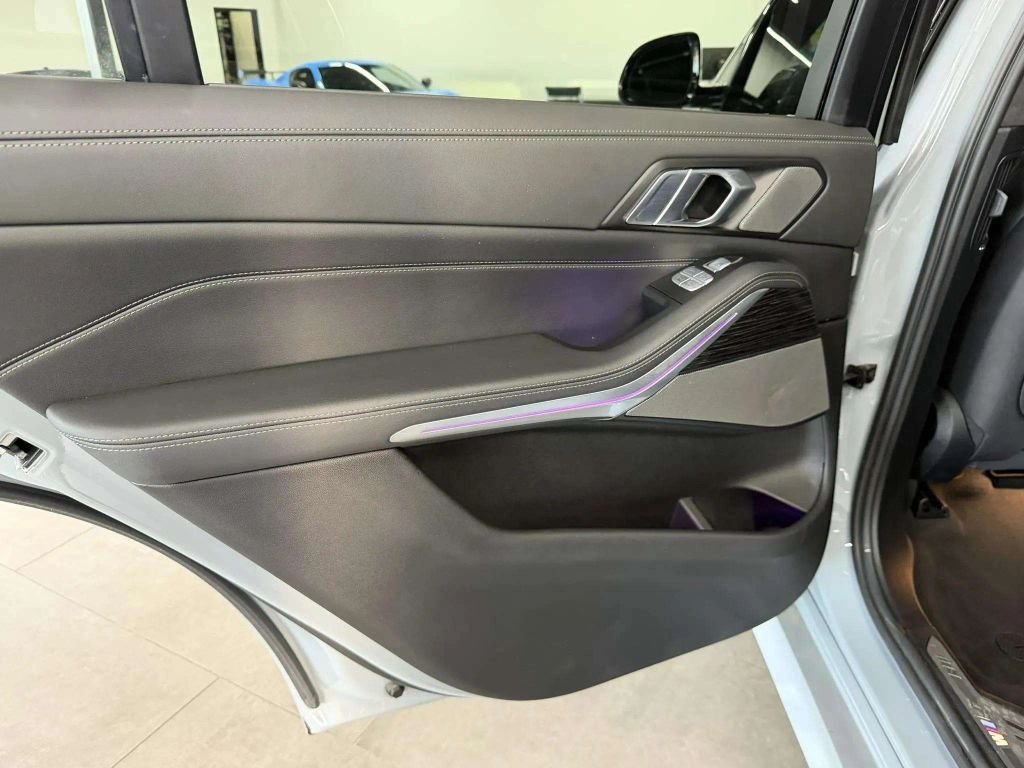 2023 BMW X7 xDrive40i Sport Utility 4D